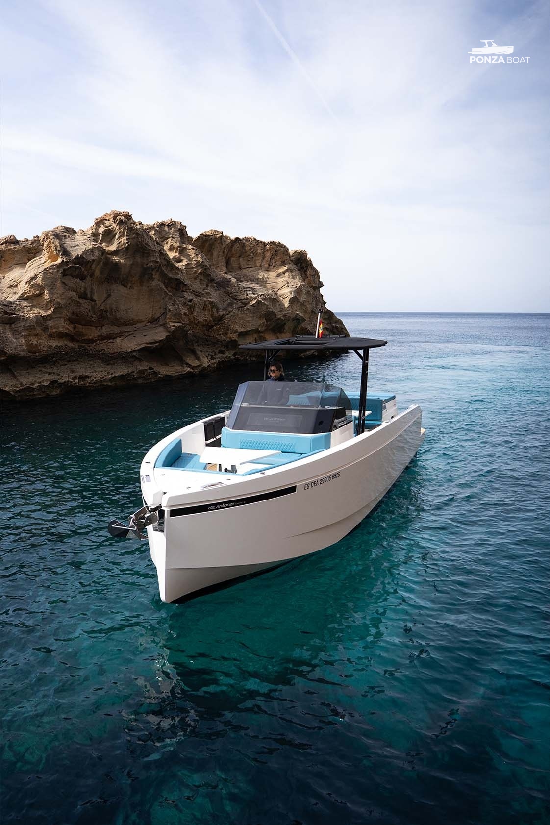 De Antonio D29 in cala cristallina